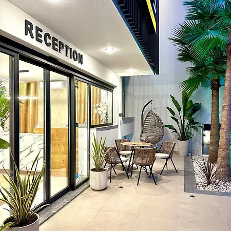 Aparthotel Luminous Luxury Living
