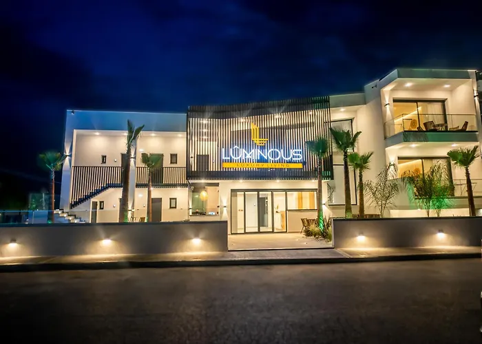 Luminous Luxury Living Apartmanhotel 4*