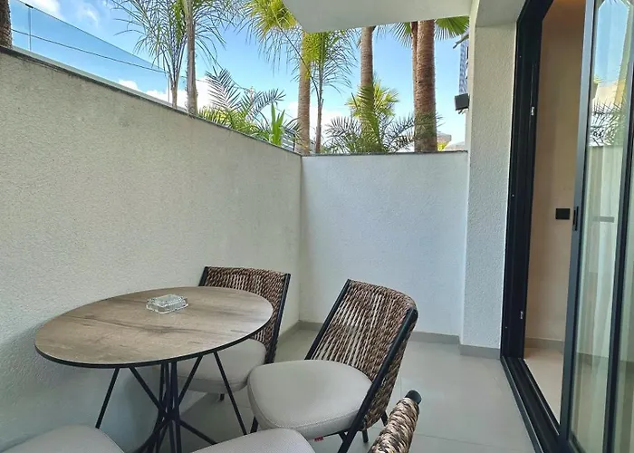 Luminous Luxury Living Apartmanhotel Kallithea (Chalkidiki)