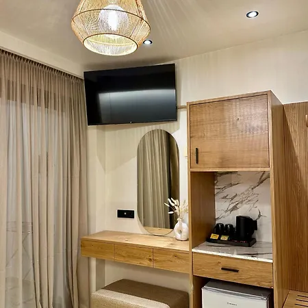 Luminous Luxury Living 4* Kallithea (Chalkidiki)