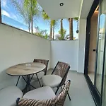 Luminous Luxury Living Apartmanhotel Kallithea (Chalkidiki)