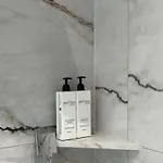 Luminous Luxury Living Apartmanhotel