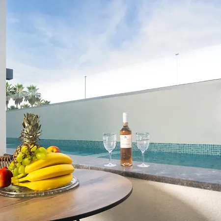 Luminous Luxury Living Aparthotel 4*