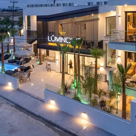 Luminous Luxury Living アパートホテル Kallithea (Chalkidiki)