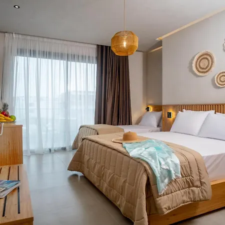 Luminous Luxury Living Apart-hotel