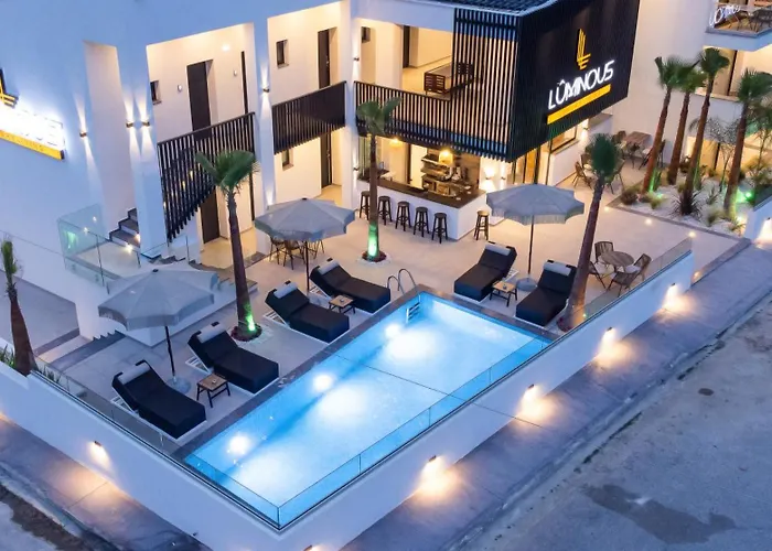 Апарт-отель Luminous Luxury Living