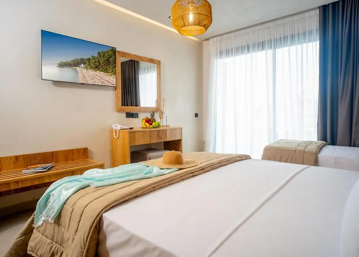 아파트호텔 Luminous Luxury Living 4*
